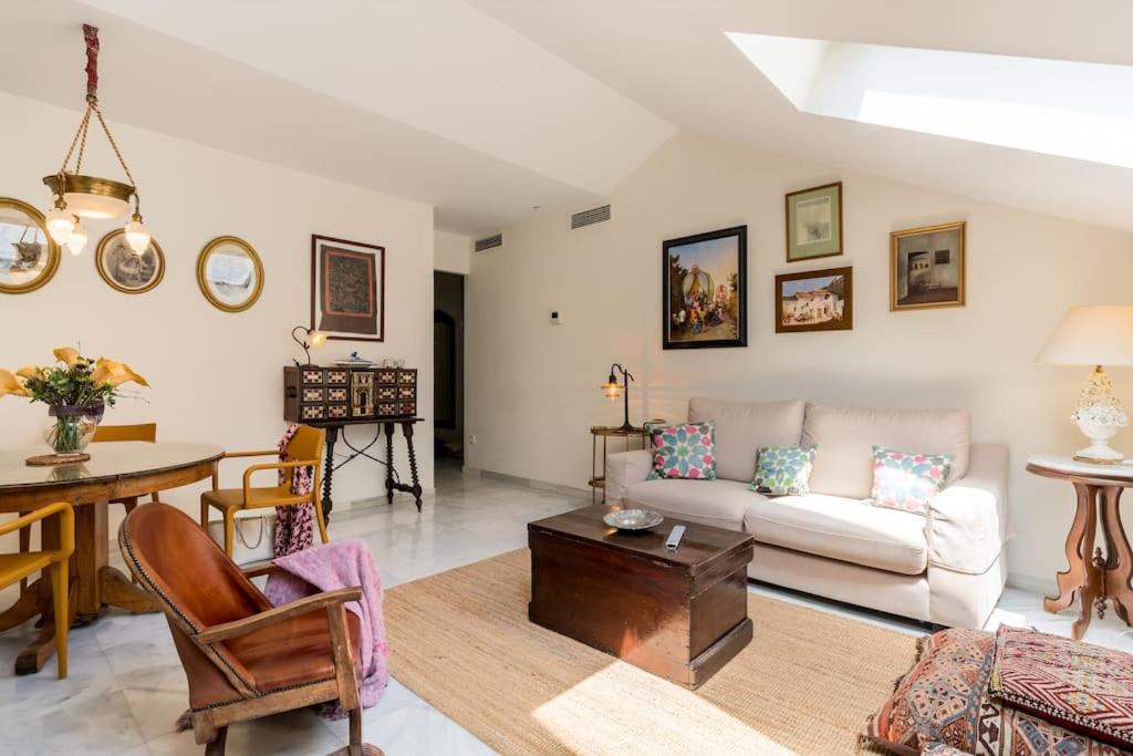 Apartamentos Rg, San Vicente 22 Sevilla Bagian luar foto