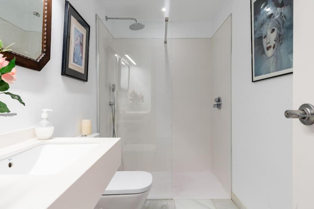 Apartamentos Rg, San Vicente 22 Sevilla Bagian luar foto