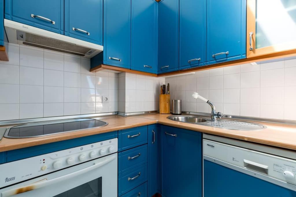 Apartamentos Rg, San Vicente 22 Sevilla Bagian luar foto