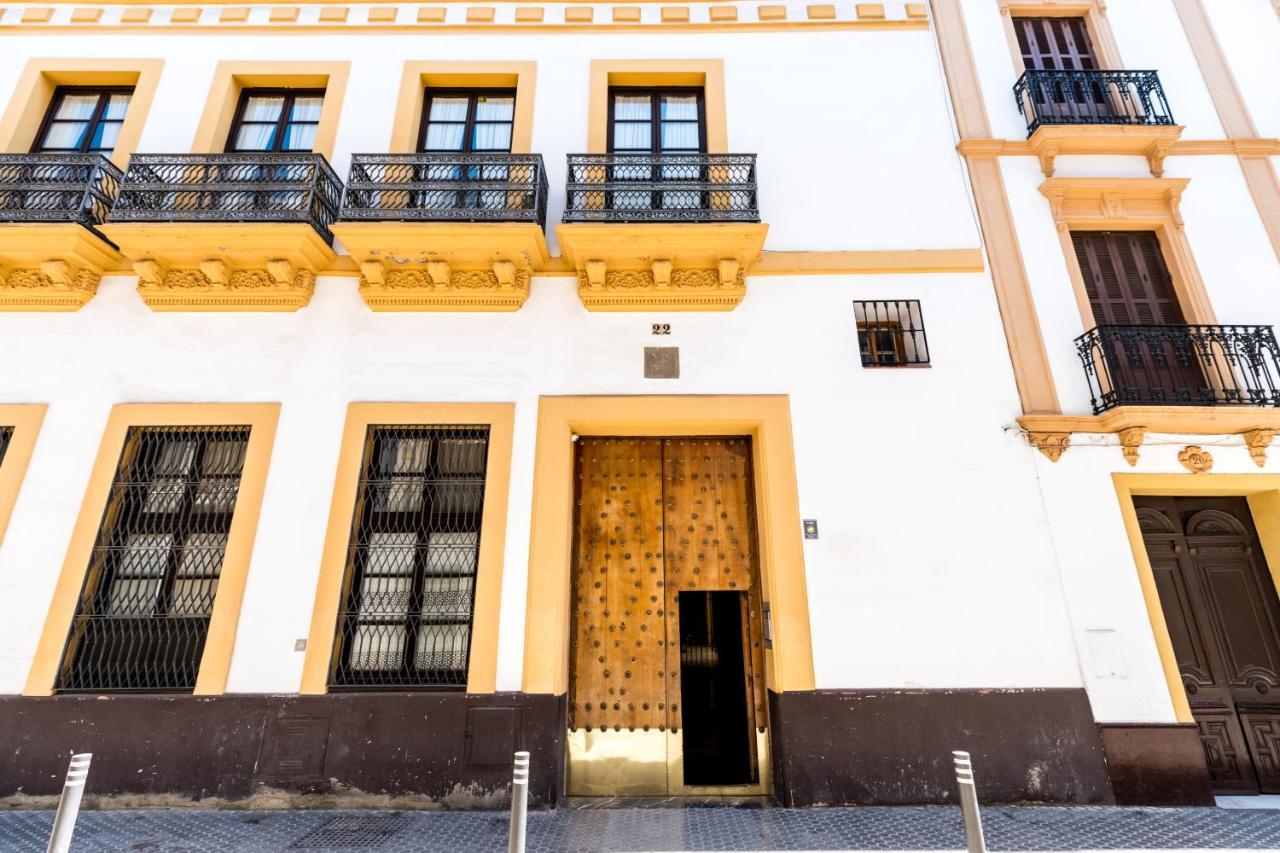 Apartamentos Rg, San Vicente 22 Sevilla Bagian luar foto
